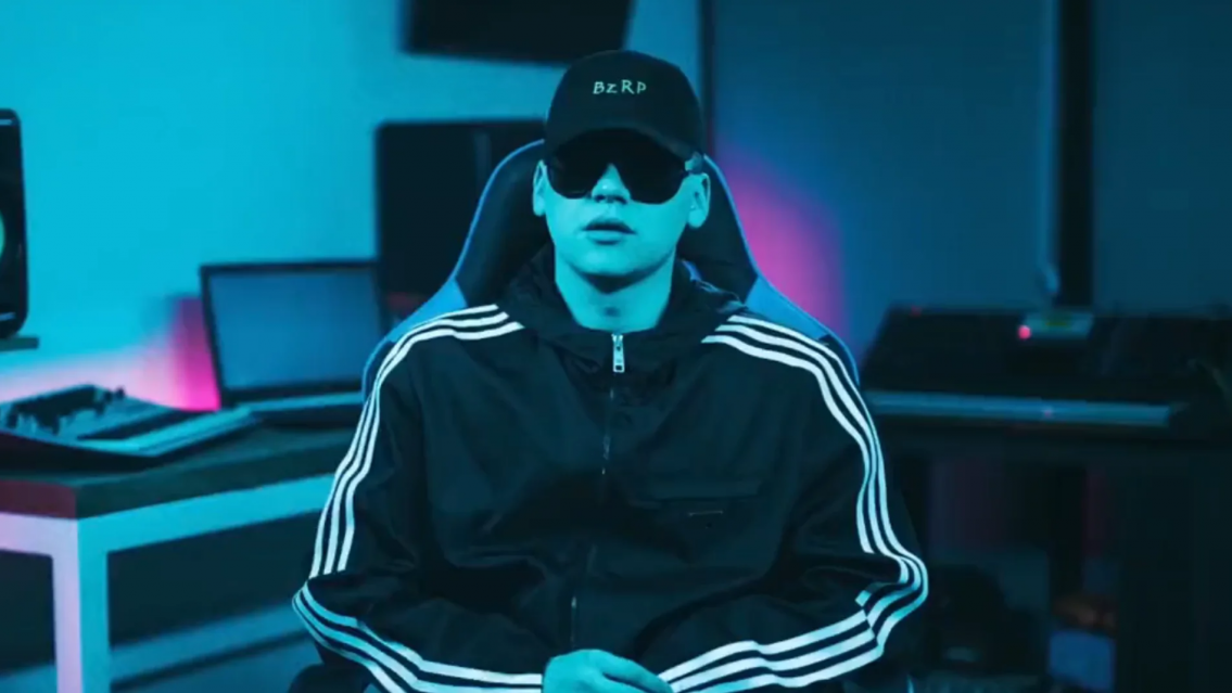 Grabó una sesión con Bizarrap pero debe prostituirse para sobrevivir