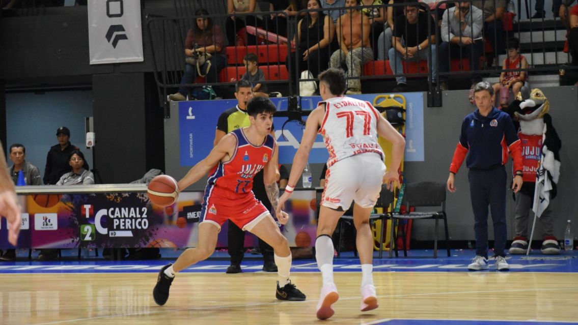 Jujuy B�squet luch� hasta el final pero el puntero San Isidro se llev� el triunfo