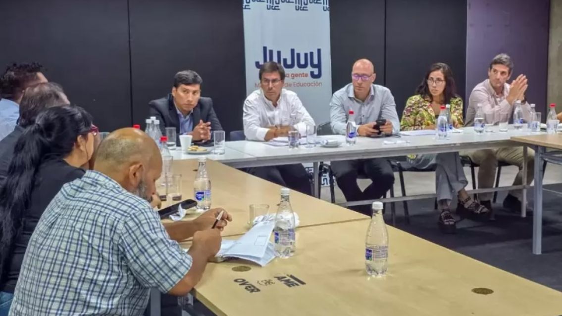 Paritarias en Jujuy: el Gobierno ofreció un 4% de aumento y los gremios analizan la propuesta