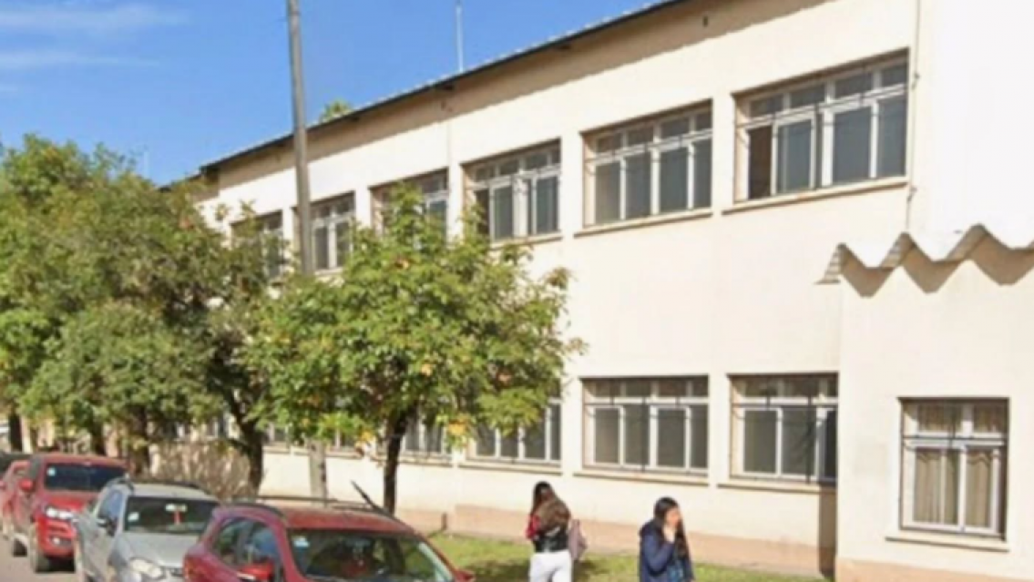 Preocupaci�n por personas en situaci�n de calle cerca del Colegio Nacional N�2