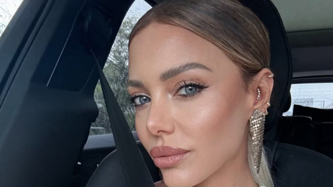 Ex empleada de Evangelina Anderson denuncia que no le pagaba