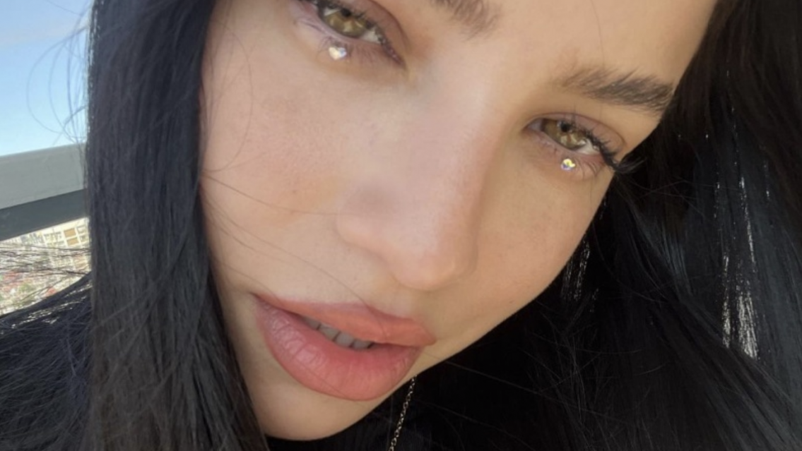 "Deprimida y triste": delicado estado de salud de Emilia Mernes