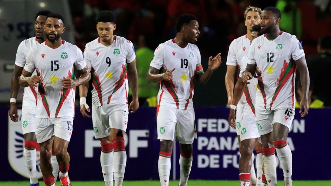 Quién es Surinam, la selección que quiere dejar afuera a Bolivia del Mundial
