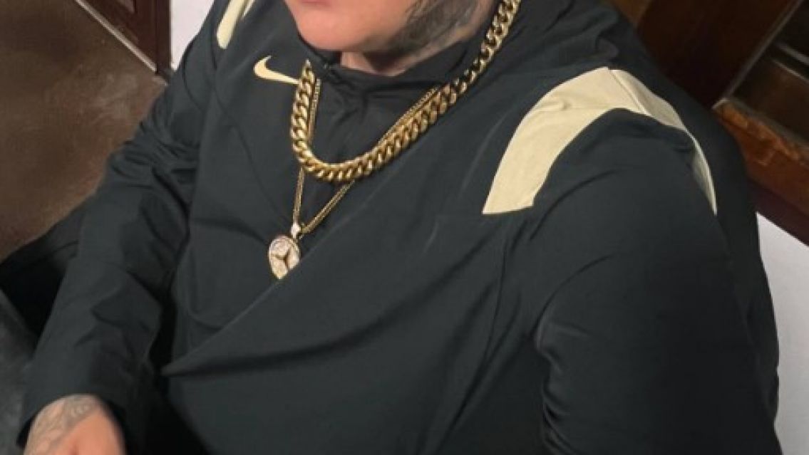 Terror en la casa de un reconocido cantante: robo, persecución y un muerto