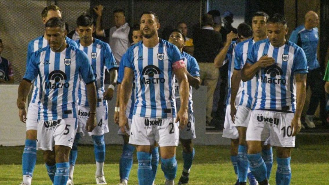 Gimnasia de Jujuy golpe� sobre el final y festej� en Chaco