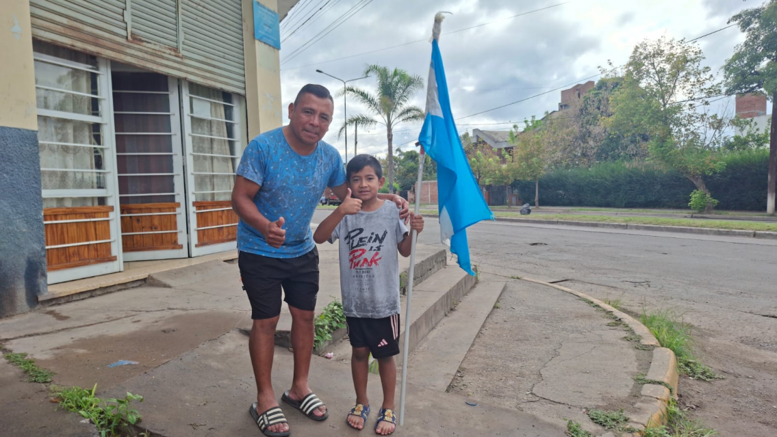 Bautista, el nene m�s patriota, es juje�o