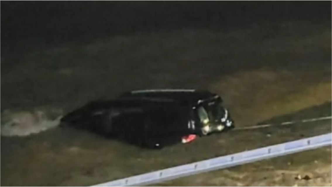 Madre e hija cayeron al río con la camioneta y pescadores las salvaron de lo peor