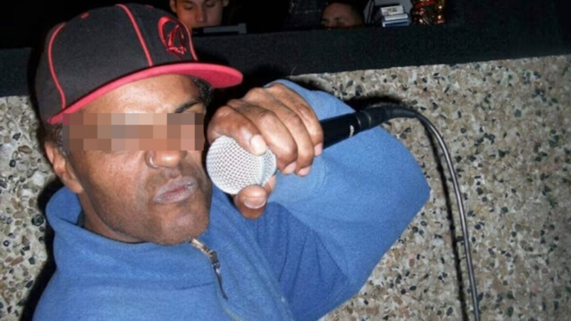 Encontraron muerto a querido cantante y exigen que aclaren lo que pasó