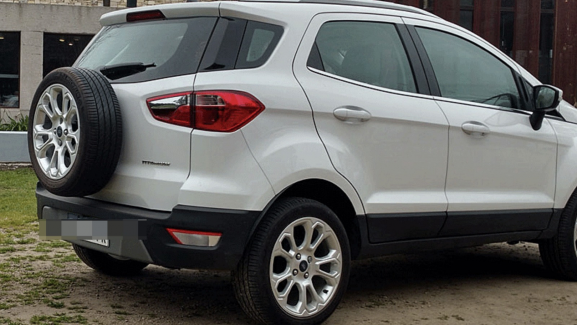 Una camioneta, un auto, test de alcoholemia positivo y una jujeña internada