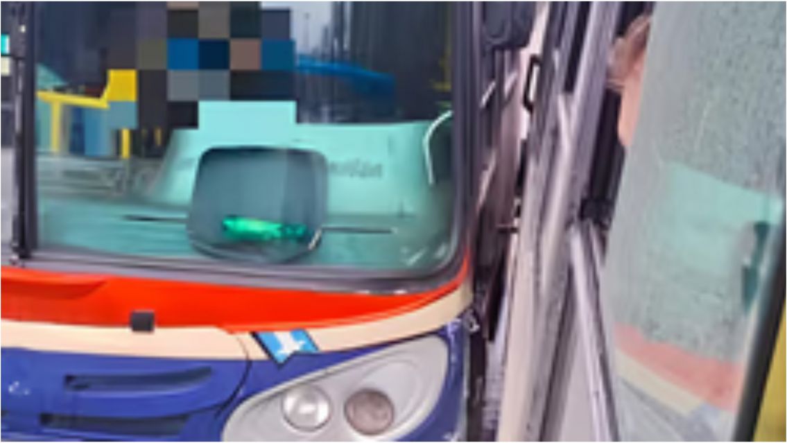 Chofer perdi� el control del colectivo, choc� y muri�