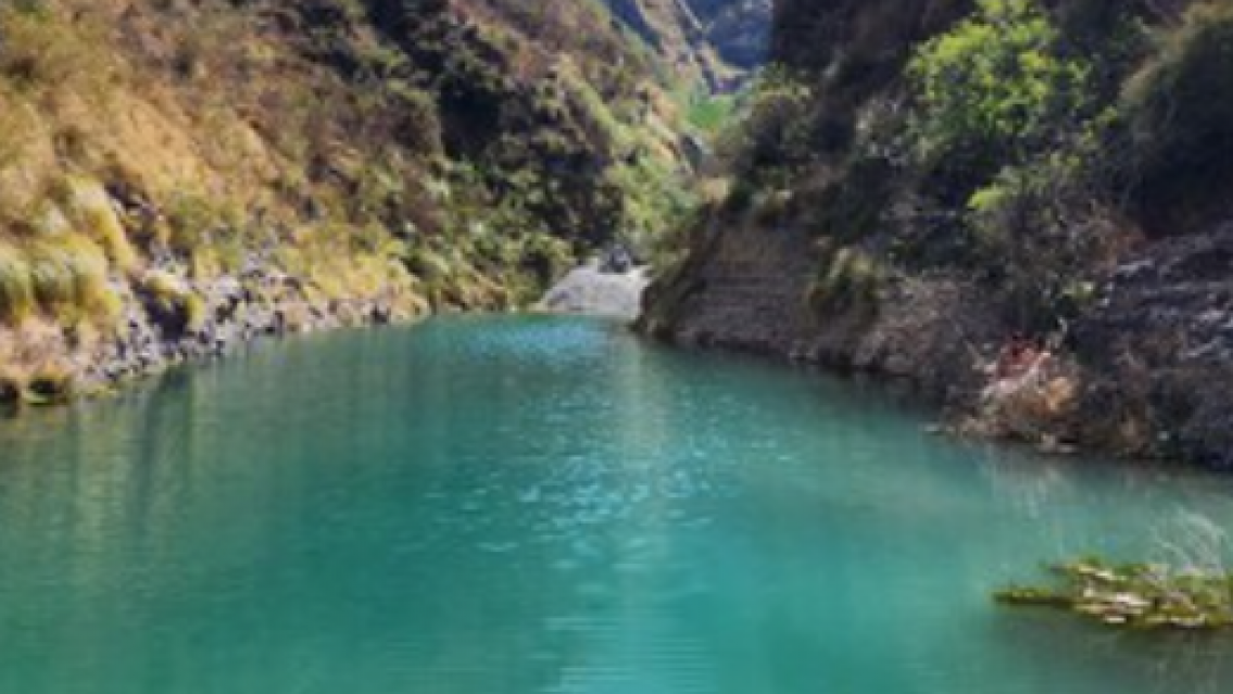 La laguna más viral de Jujuy está prohibida: riesgos y motivos del cierre