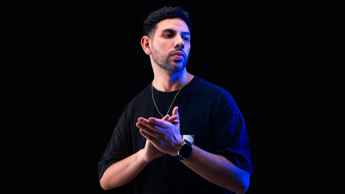 Argentino éxito: pasó de ser carpintero a viajar por el mundo