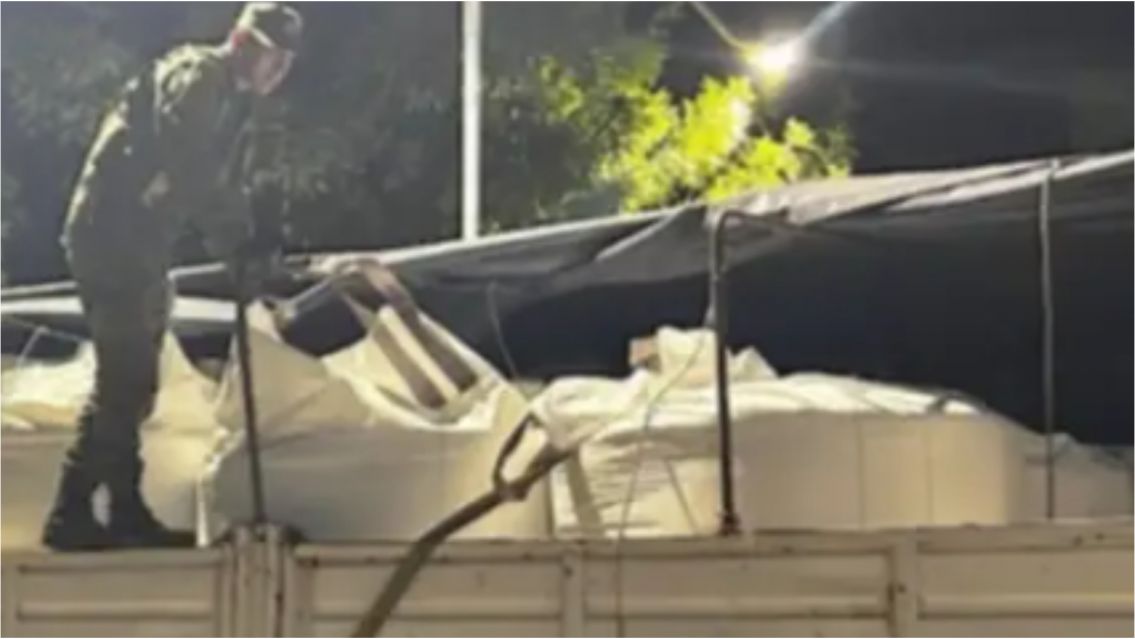 "�Qu� lleva ah�?": control dej� al descubierto toneladas ilegales camino a Jujuy