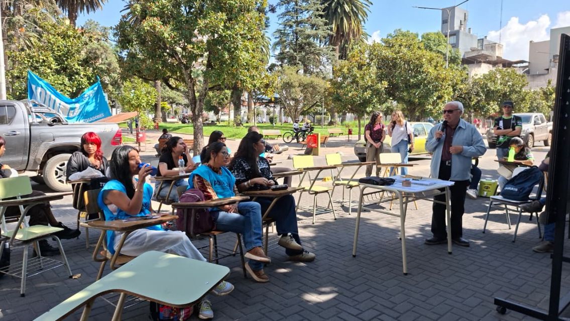 Clase pública en Jujuy: sigue el reclamo por financiamiento universitario
