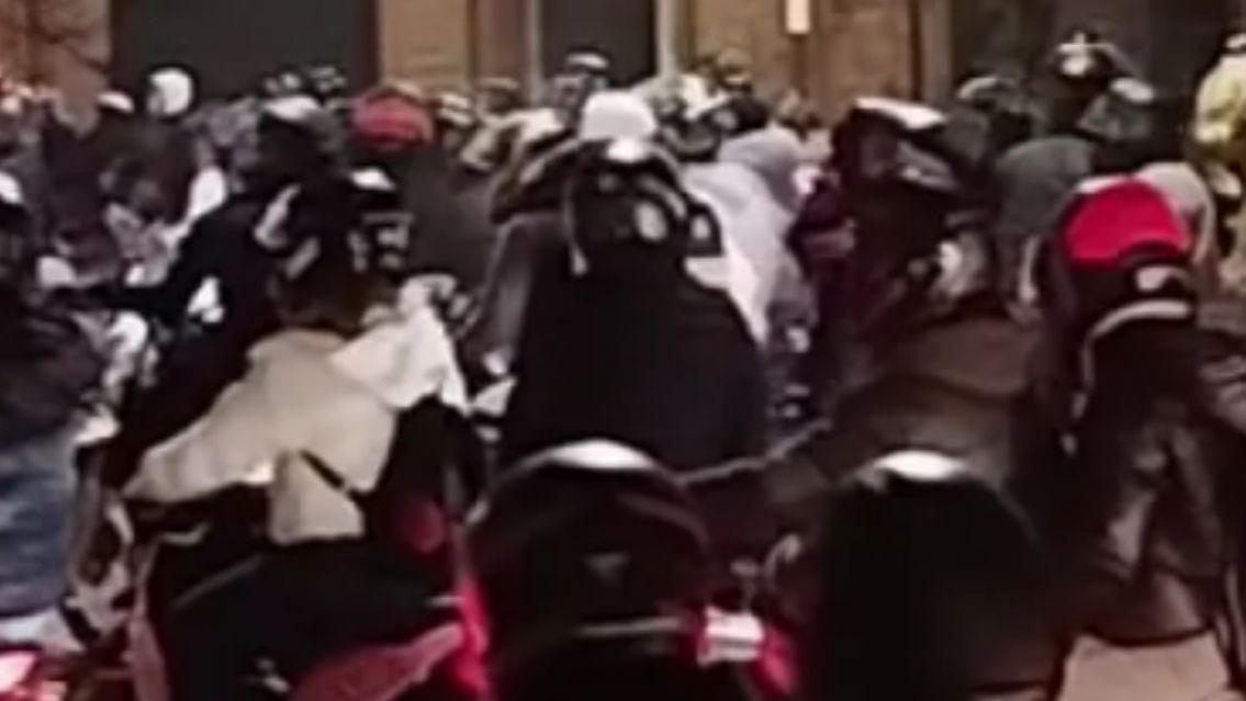 Choque en caravana de motos dejó una embarazada herida