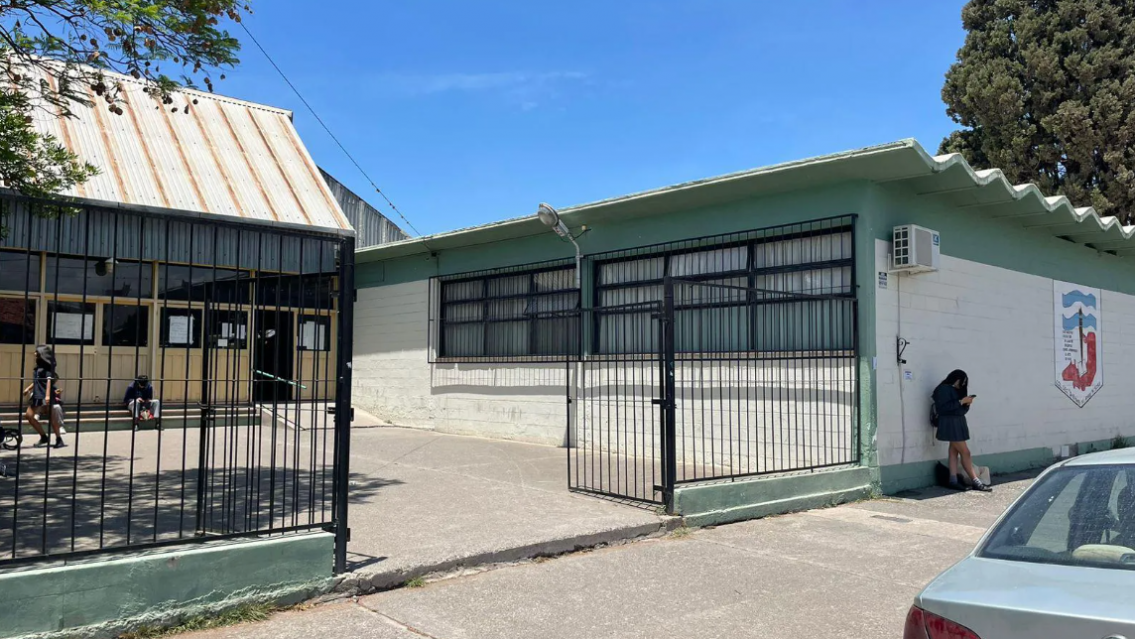 Una pintada con amenaza de tiroteo puso en alerta a un colegio de Salta