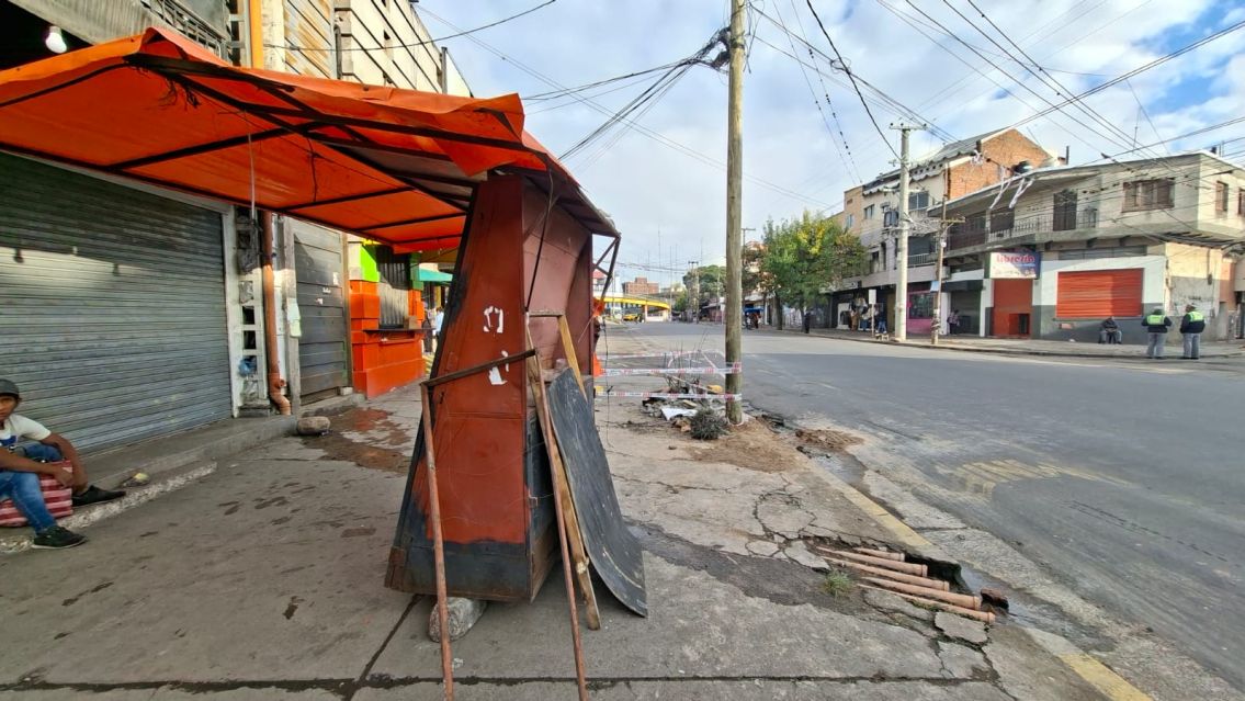 Casi una tragedia: as� qued� la zona del fuerte choque de anoche 