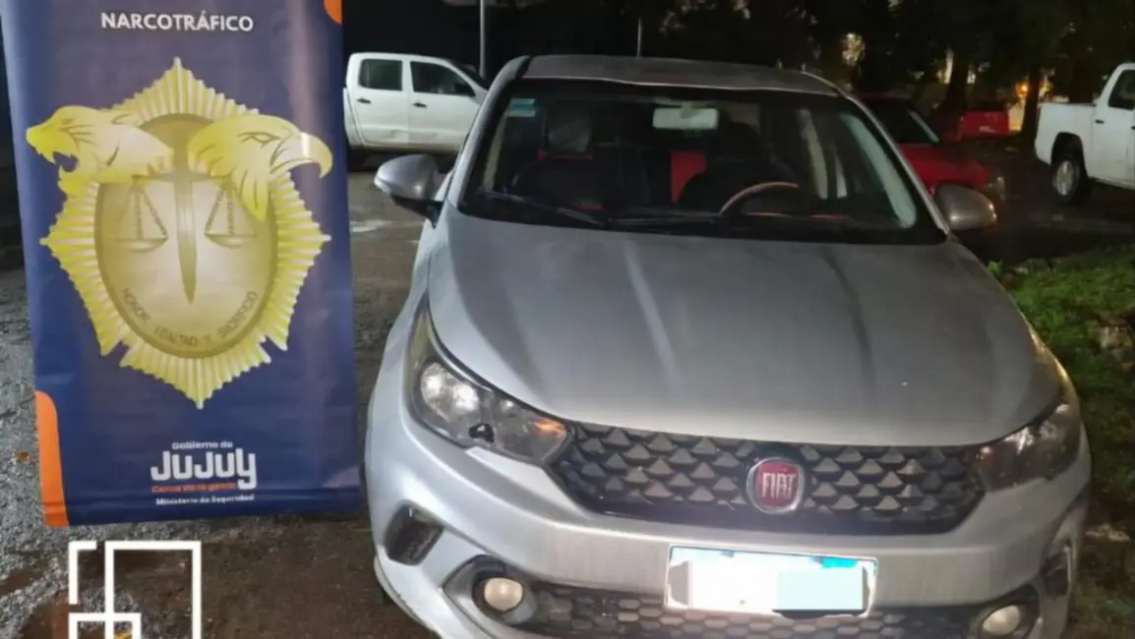 ��Qu� llevan ah�?! Marihuana, coca�na, elementos electr�nicos y $1 mill�n