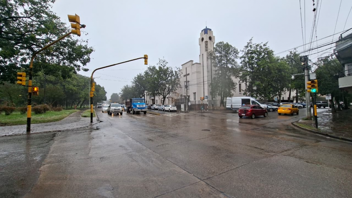Frío y lluvia en Jujuy: hoy uno de los días más difíciles y mañana hay alivio