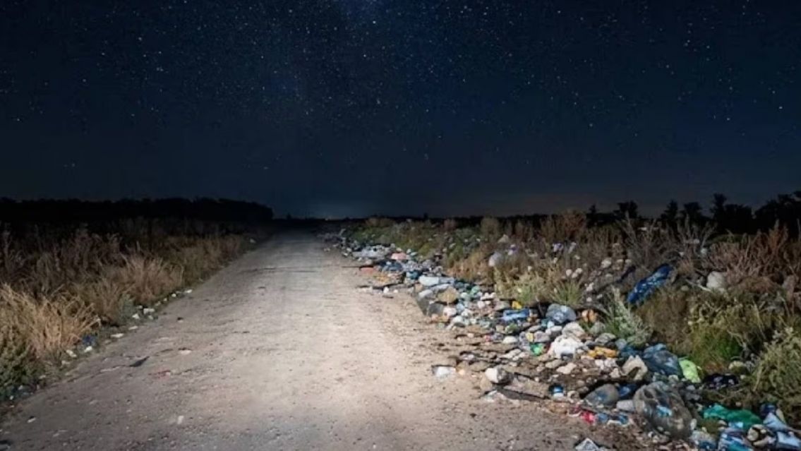 Encontraron un cuerpo calcinado en un descampado y crece el misterio