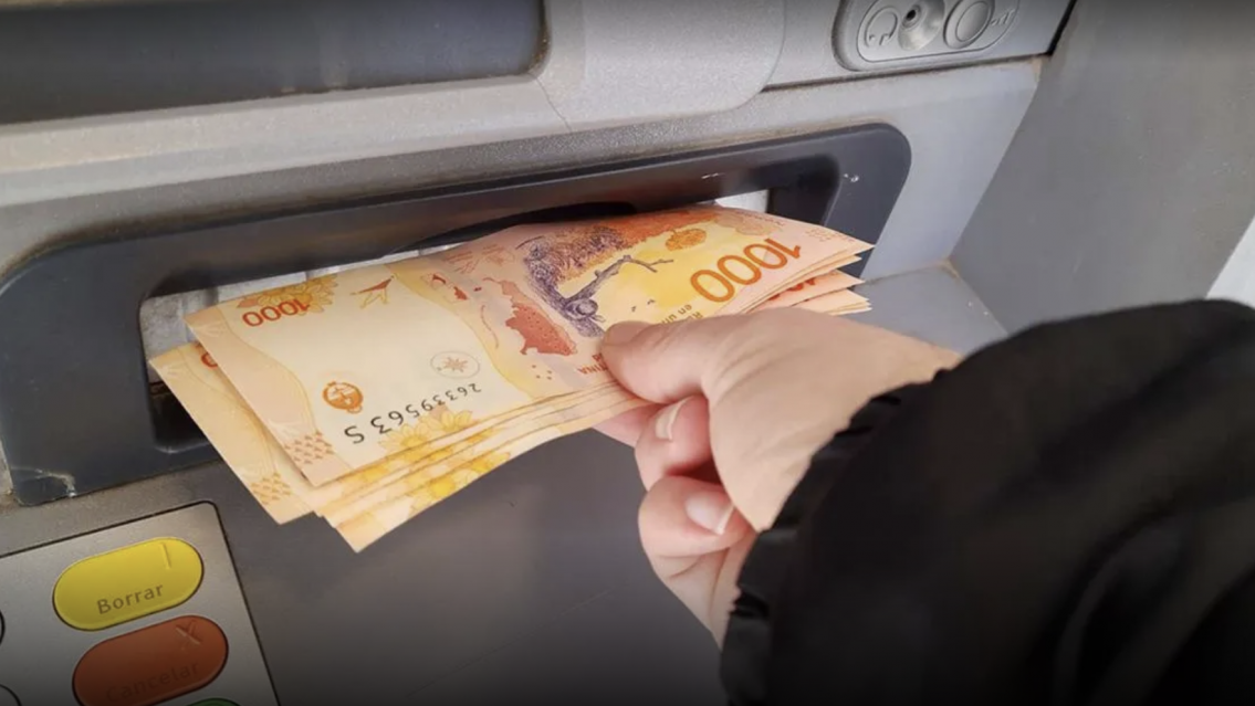 La mejor noticia para el Día del Trabajador: quiénes cobran el 30 de abril y el 1 de mayo