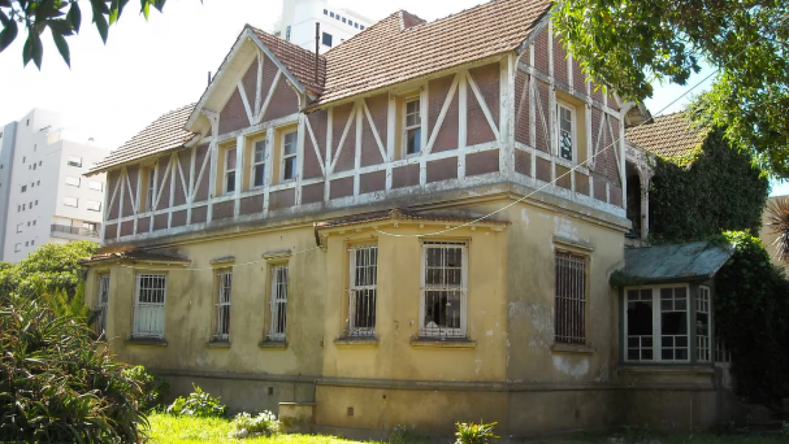 La casa a la que nadie se anima a entrar: el escalofriante relato