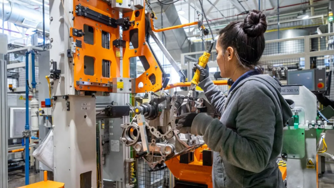 Golpe a la industria: autopartistas perdieron más de 4.000 empleos en un año