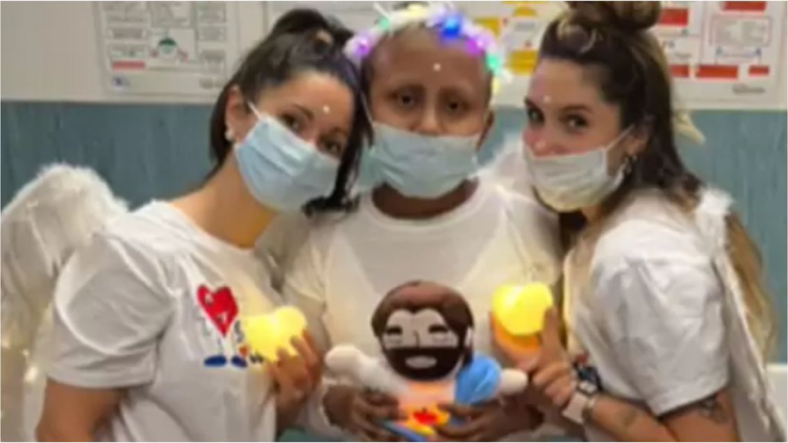 Emoción total: una jujeñita terminó su quimioterapia y emocionó en el Garrahan
