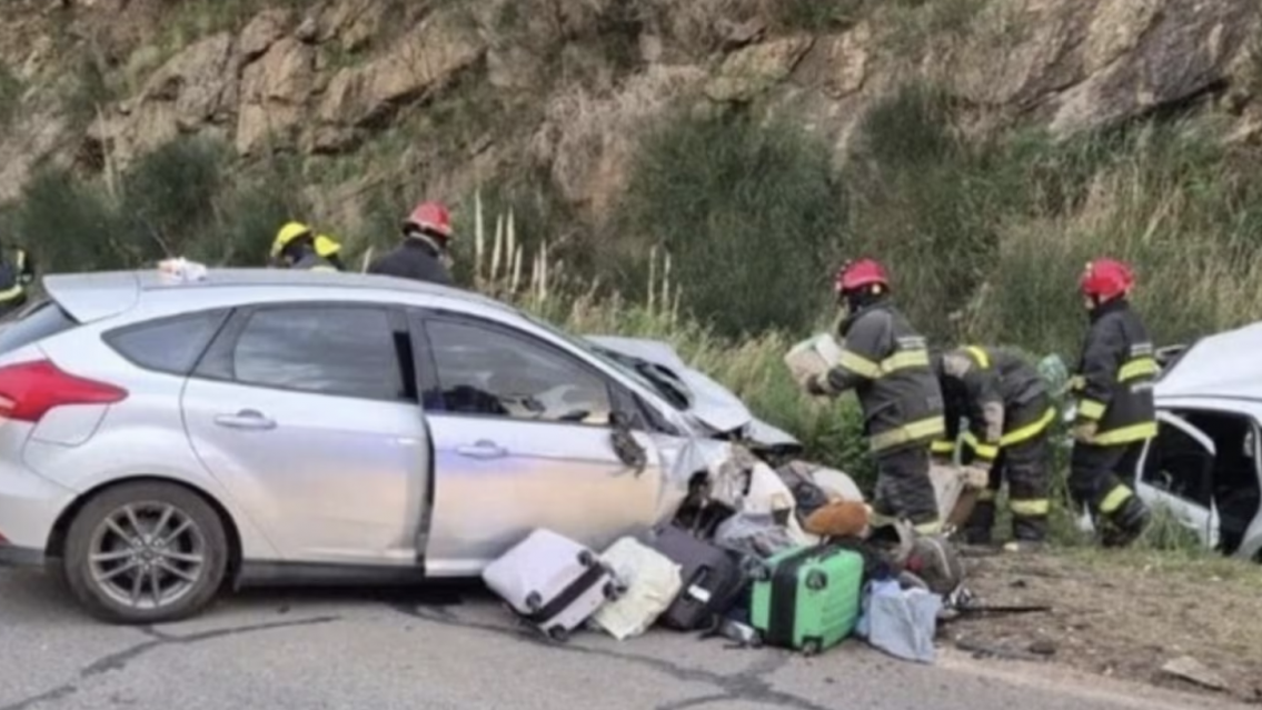 En un terrible accidente muri� la esposa de un piloto: as� quedaron los autos