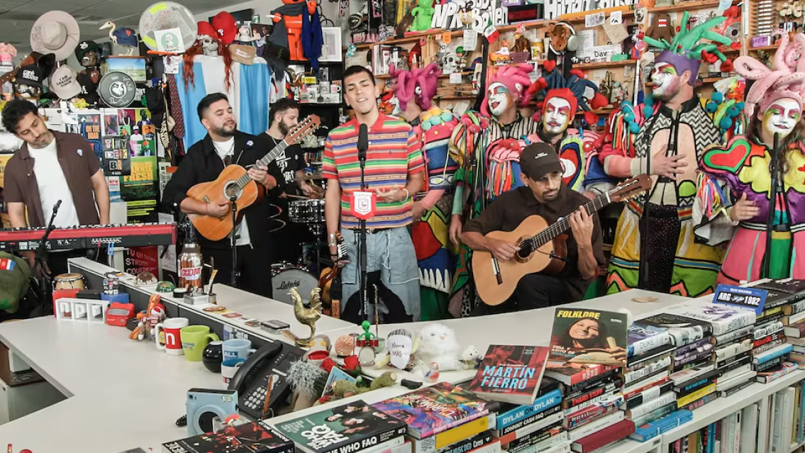 Los increíbles guiños del Tiny Desk de Milo J que hace historia en el mundo