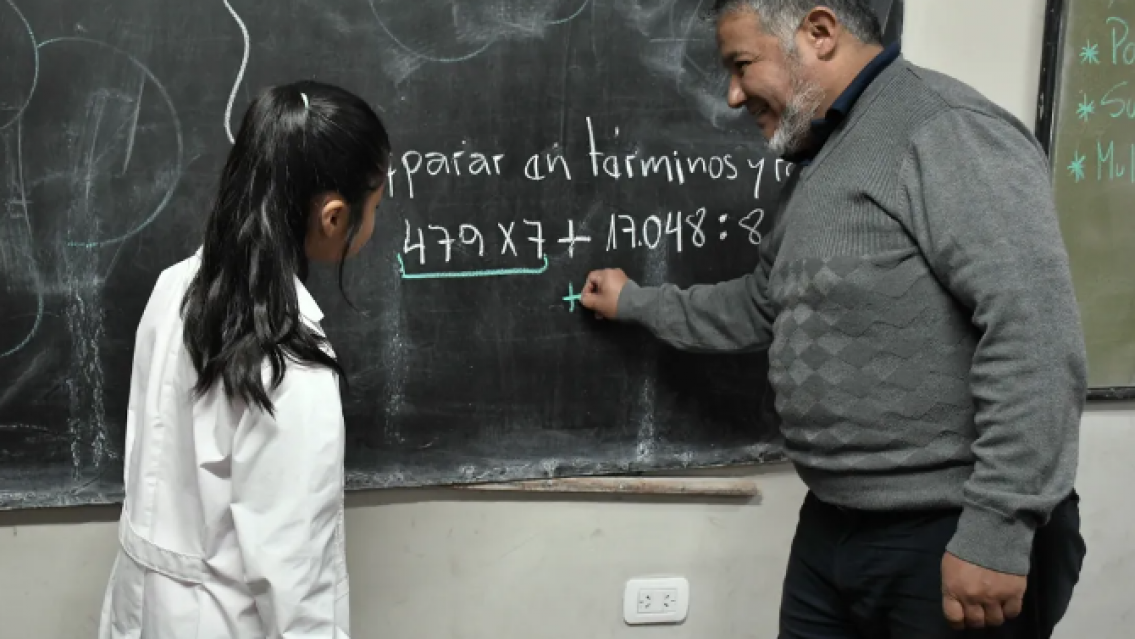 Buena noticia para docentes juje�os: duplican los abonos de transporte