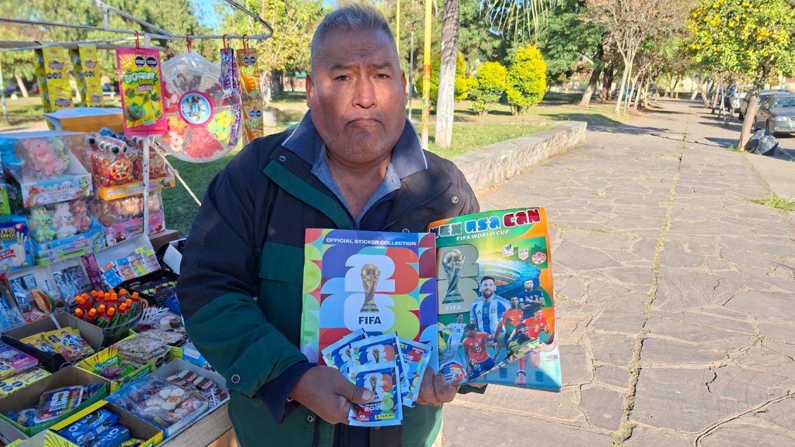 Alertan por la venta de álbumes y figuritas truchas del Mundial en Jujuy
