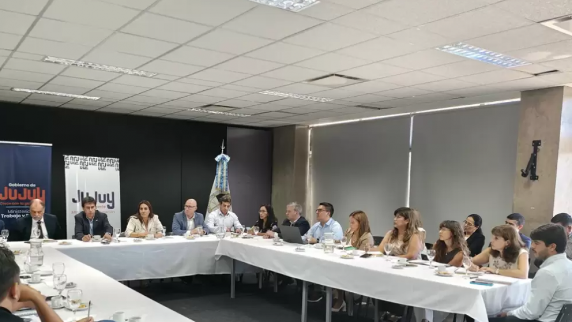 Paritarias docentes en Jujuy: de cuánto es el aumento ofrecido por el Gobierno este 12 de mayo
