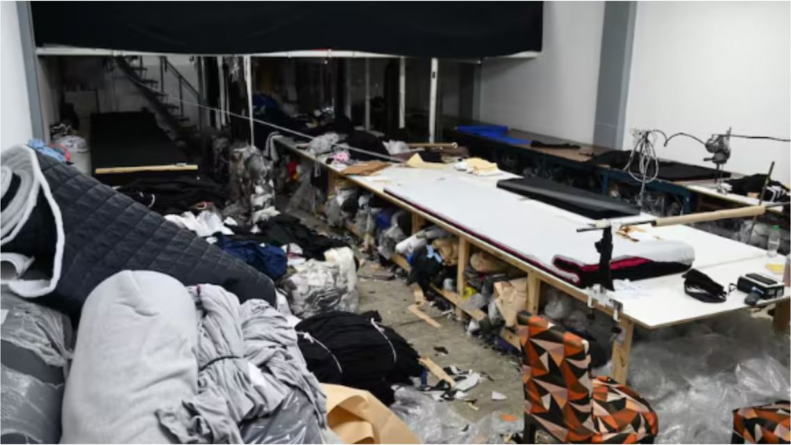 Terror en un taller clandestino: rescataron a 20 personas que viv�an hacinadas