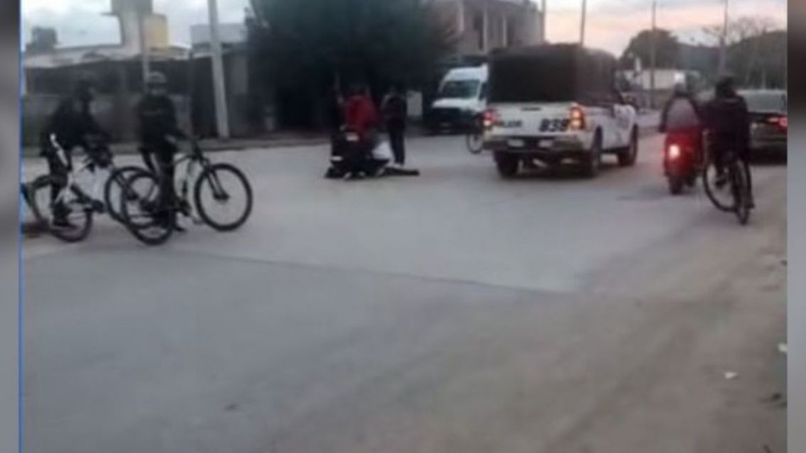 Una polic�a fue atropellada por otro efectivo cuando iba a trabajar