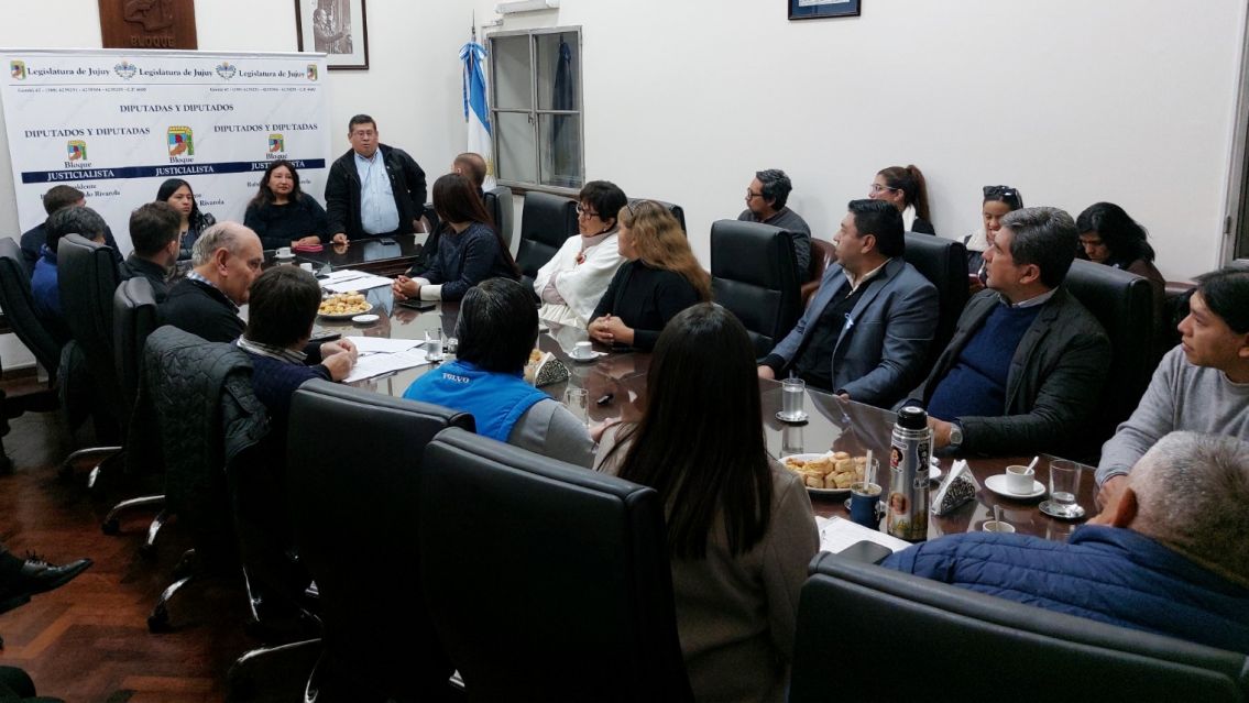 Concejales de los Valles llevaron reclamos por el transporte a la Legislatura