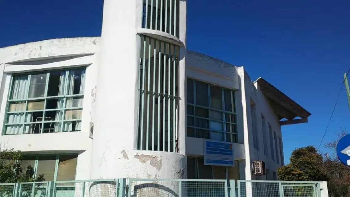 Alerta en una escuela: un alumno llev� un "fierro" y desat� p�nico