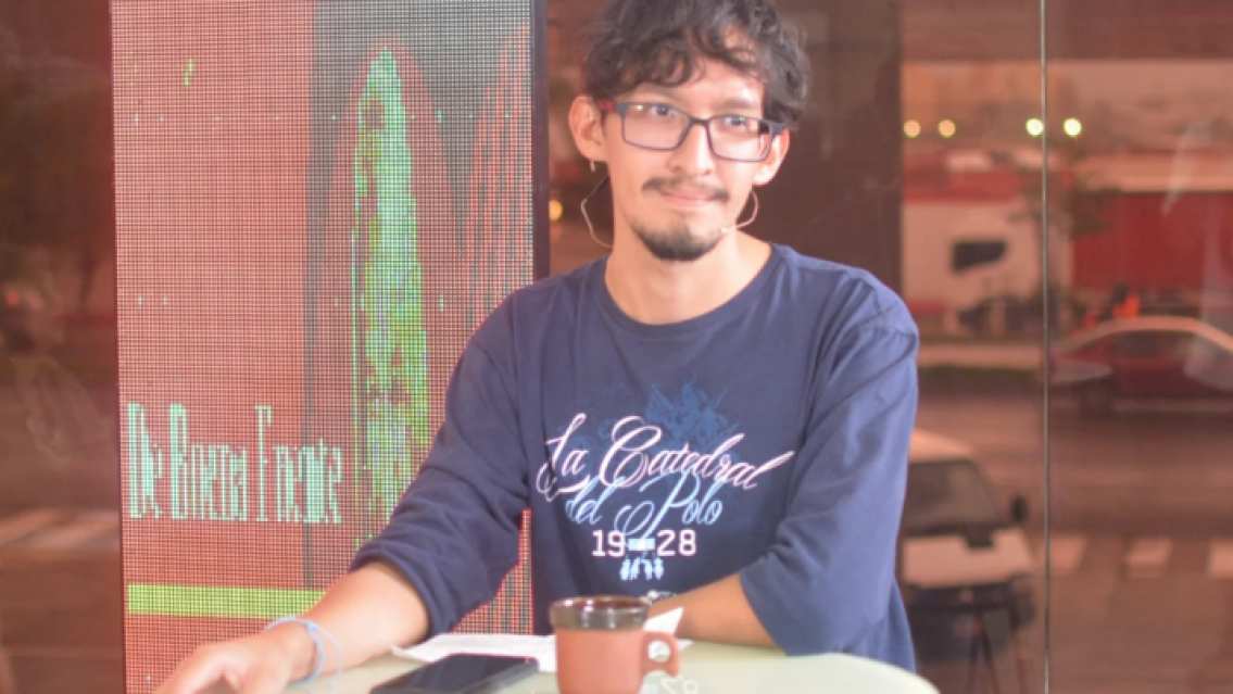 Emilio Fern�ndez, militante del Nuevo Mas, invitado en el programa De Buena Fuente de la colega Marcela Jes�s.

