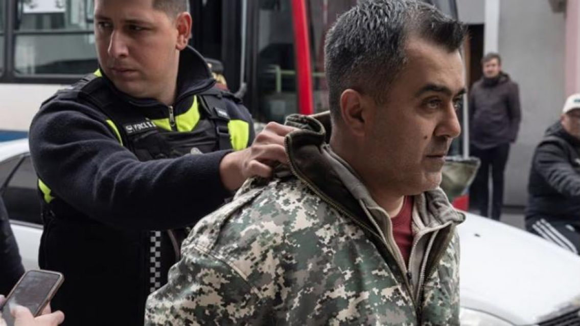 "Quise disparar al aire": insulsa defensa del hombre que baleó a un norteño en la calle