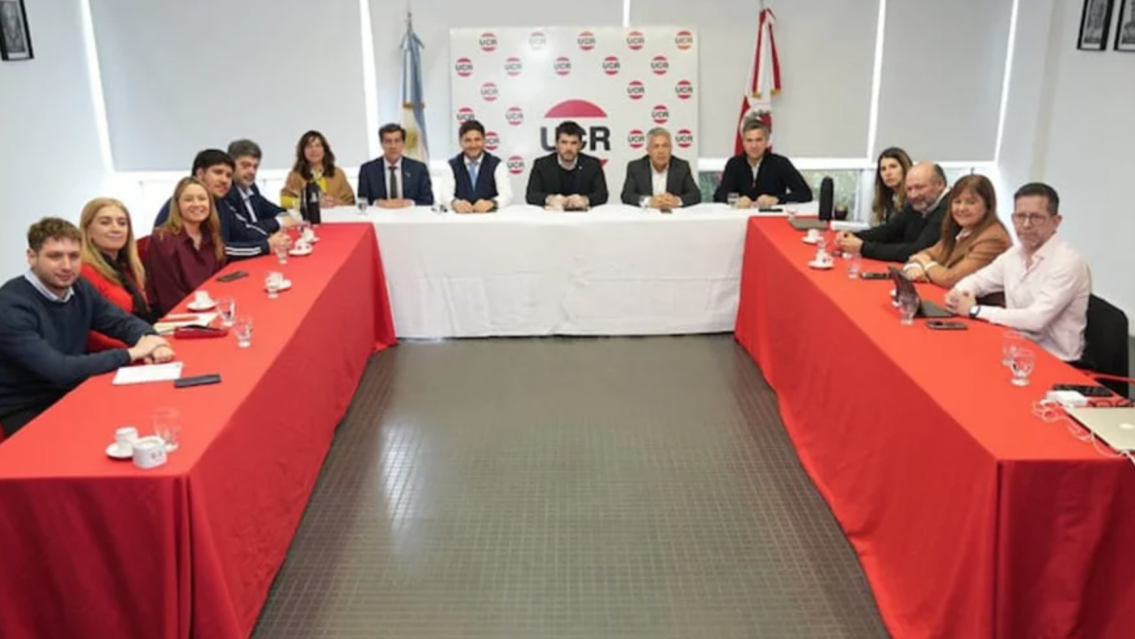 Rearme de la UCR: Carlos Sadir se reunió con gobernadores radicales pensando en 2027