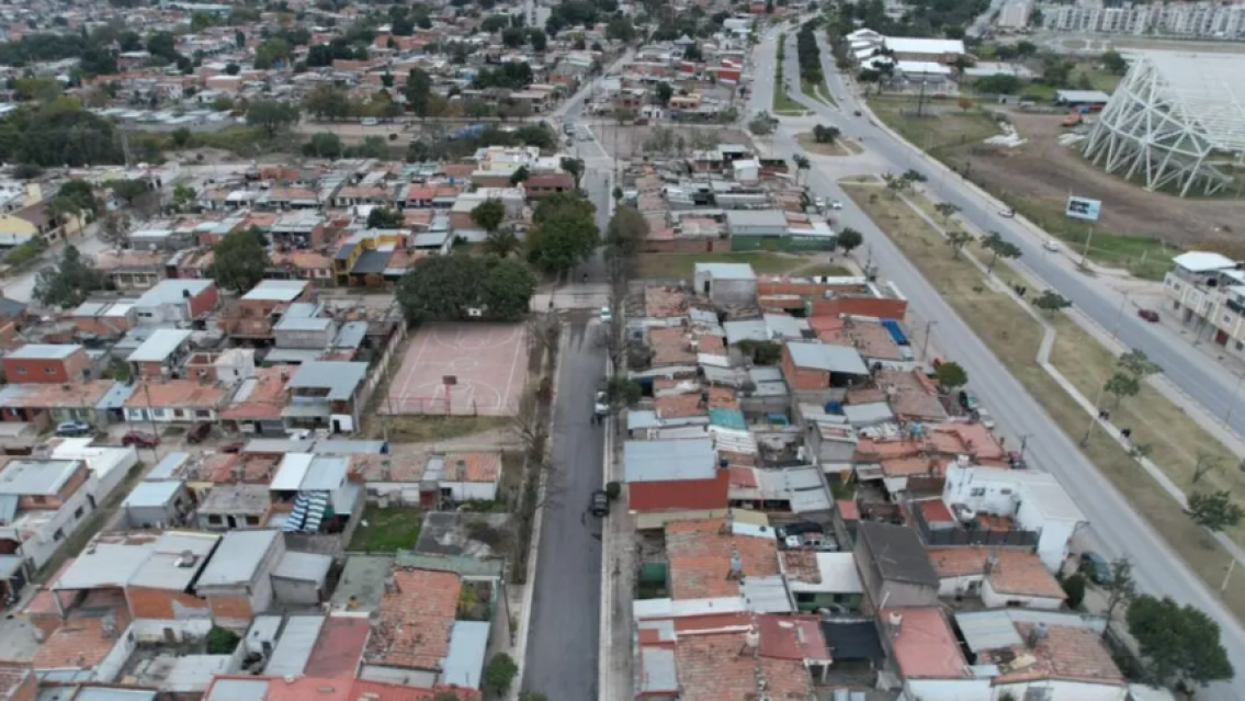 Alto Comedero sum� una nueva avenida clave para mejorar la circulaci�n y la conexi�n entre barrios
