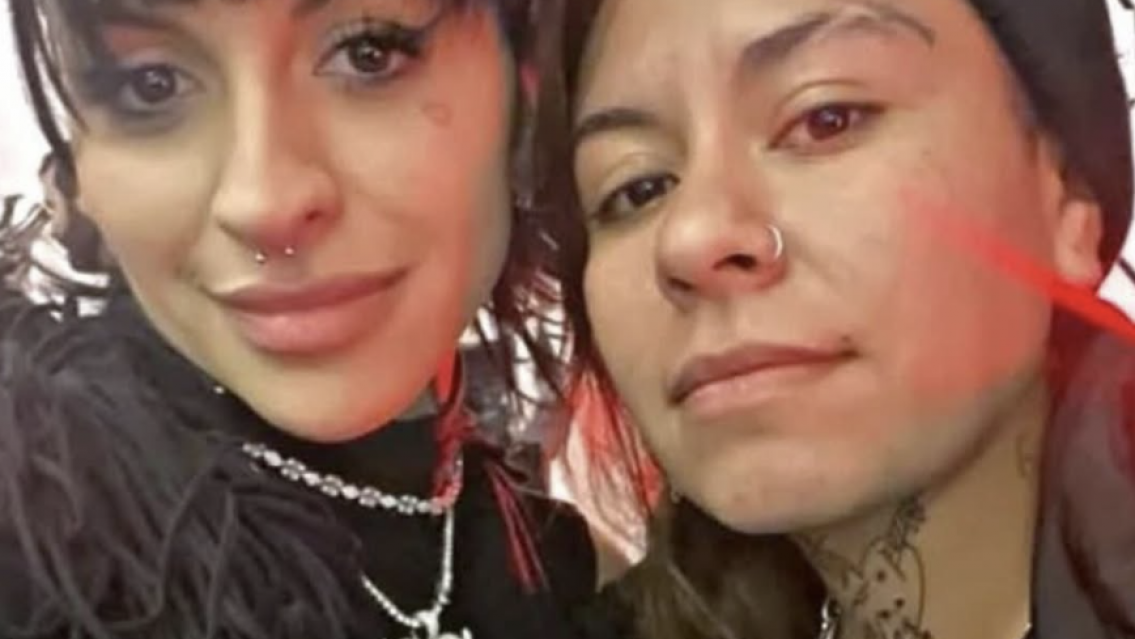 Pagó en dólares: el tremendo regalo que le trajo Cazzu a su Hermana desde Estados Unidos