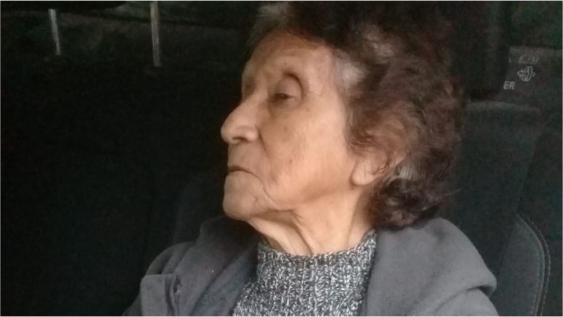 Buscan a la familia de una abuelita perdida en Alto Comedero