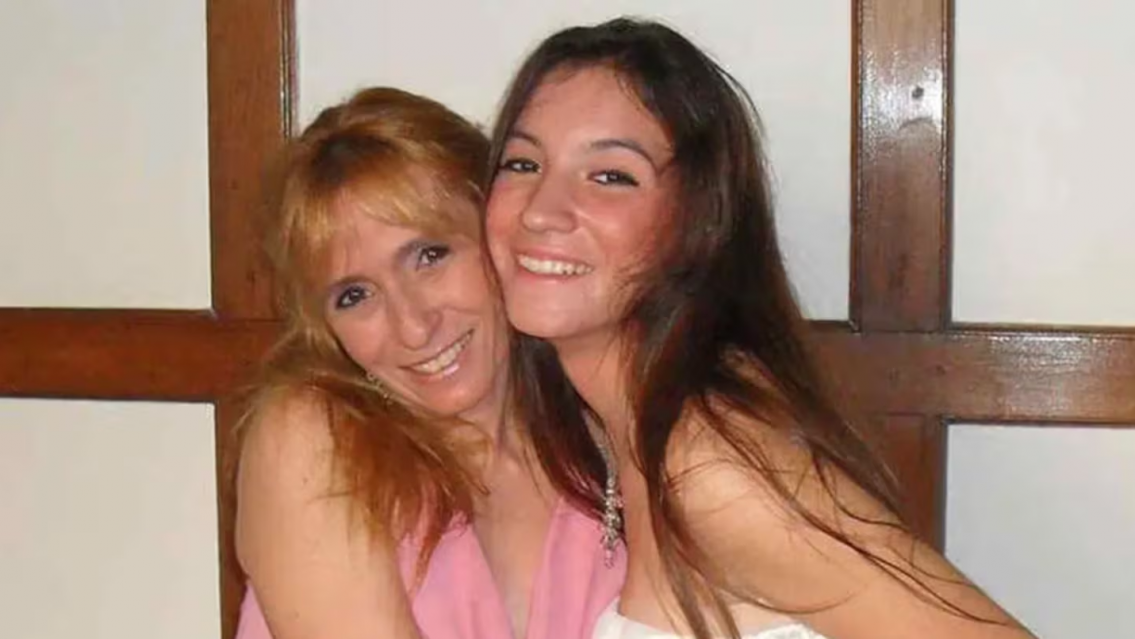 "Un ata�d en mi espalda": desgarrador relato de una madre a la que le arrebataron su hija
