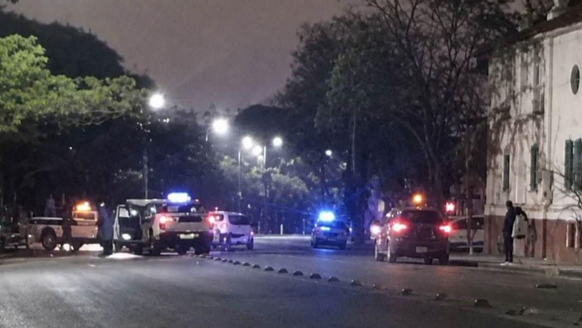 Tragedia en el centro juje�o: un chico de 16 a�os muri� al derrapar con su moto