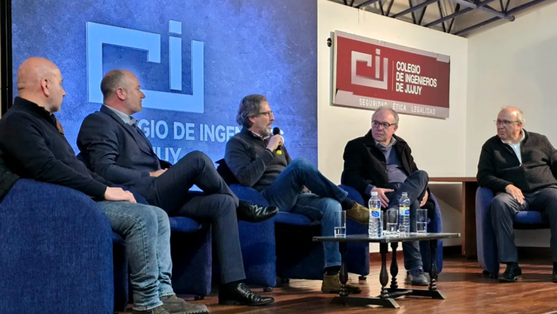Agua Potable de Jujuy particip� de la mesa panel sobre ingenier�a y decisiones del Estado