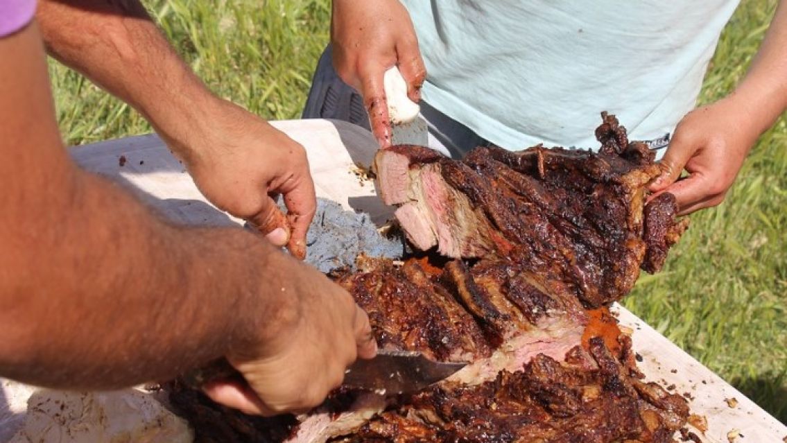 Se derrumb� el consumo de carne y ahora rinde m�s comprar pollo