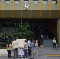 Afiliados del ISJ continúan protestando por la mala atención y la falta de órdenes médicas