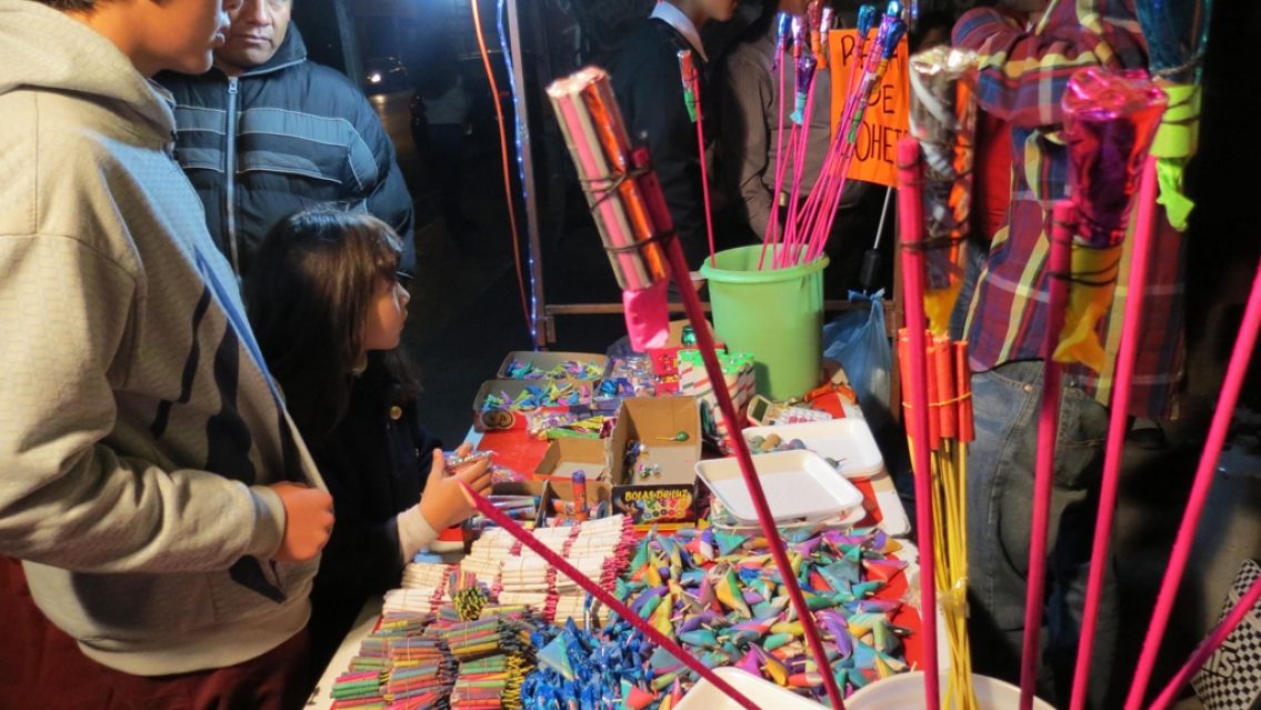 En San Pedro de Jujuy está prohibido tirar cohetes: las multas son carísimas