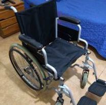 En busca de un alma solidaria: Quedo paralizada por un ACV y buscan una silla de ruedas urgente